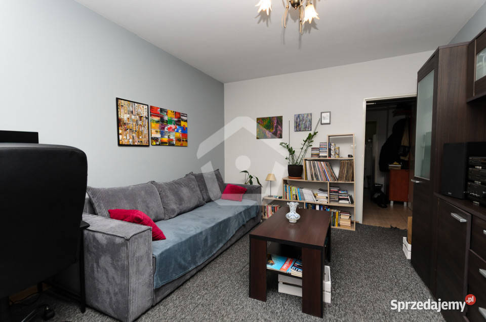 Dwustronna kawalerka z jasną kuchnią i balkonem Rzeszów