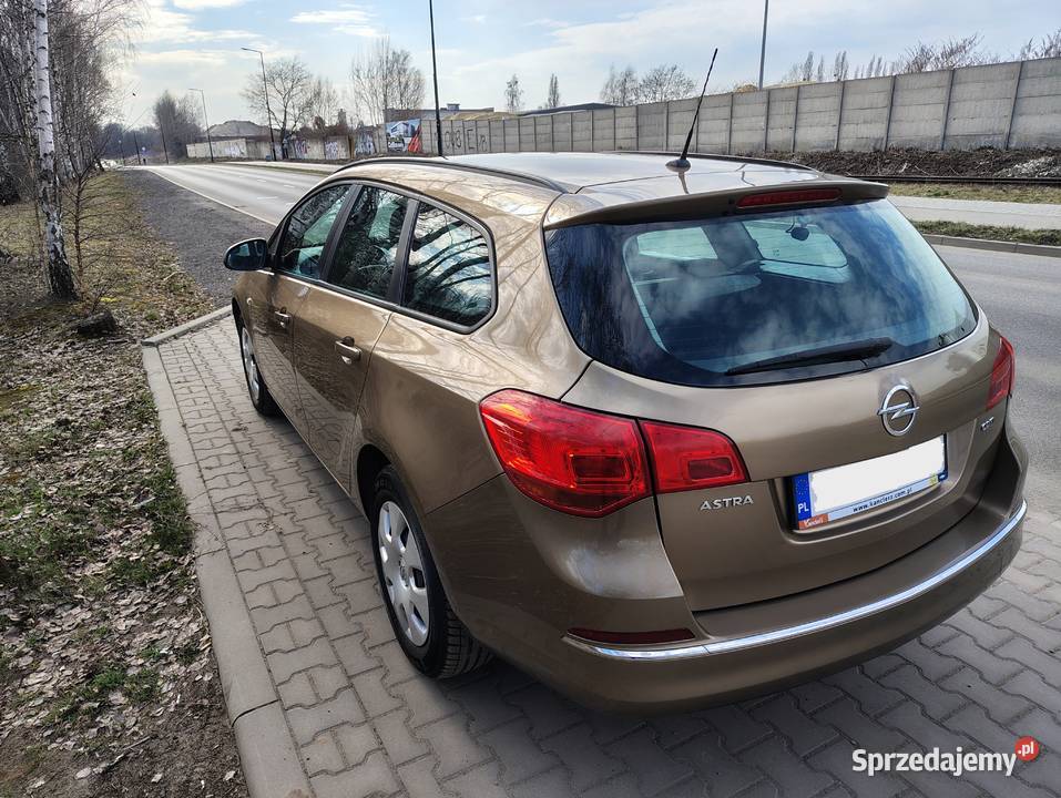 OPEL Astra J Sports Tourer 17 CDTI Astra Świętochłowice