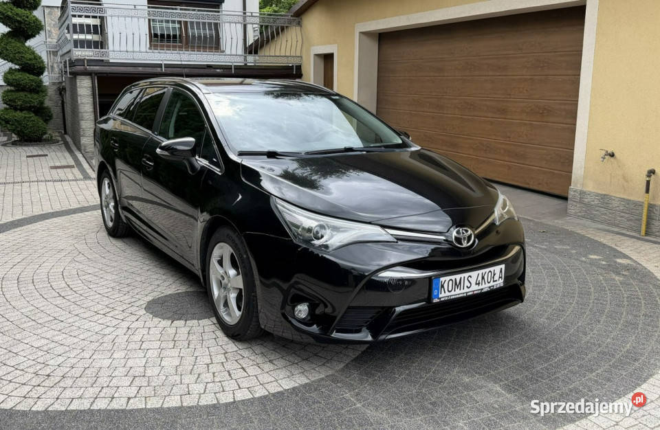 Toyota Avensis Serwis Navi Kamera Cofania Rok produkcji 2017 Avensis Płońsk
