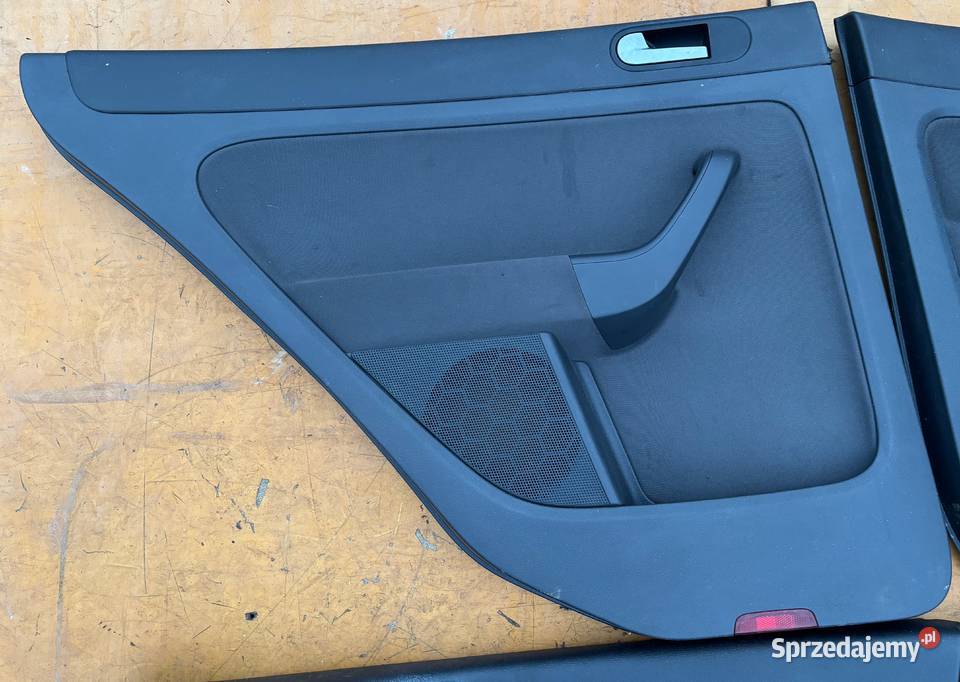 VW GOLF PLUS TAPICERKA DRZWI BOCZKI KOMPLET Radom sprzedam