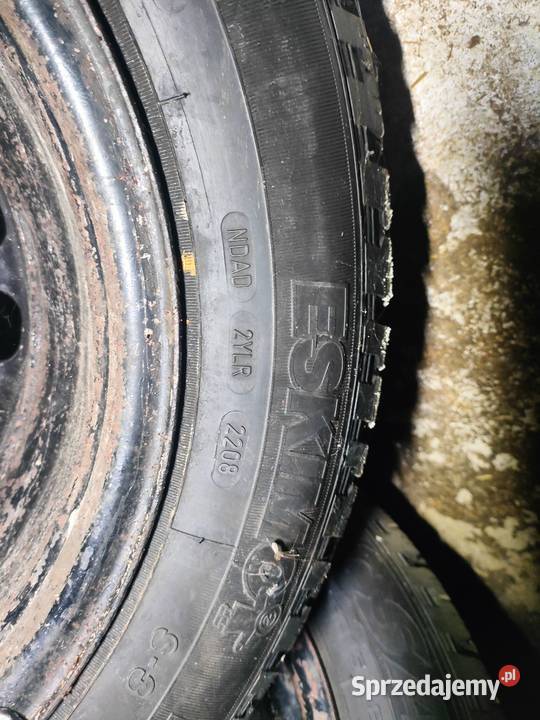 Opony z kolcami 18565 r15 felgi Audi 80 sprzedam