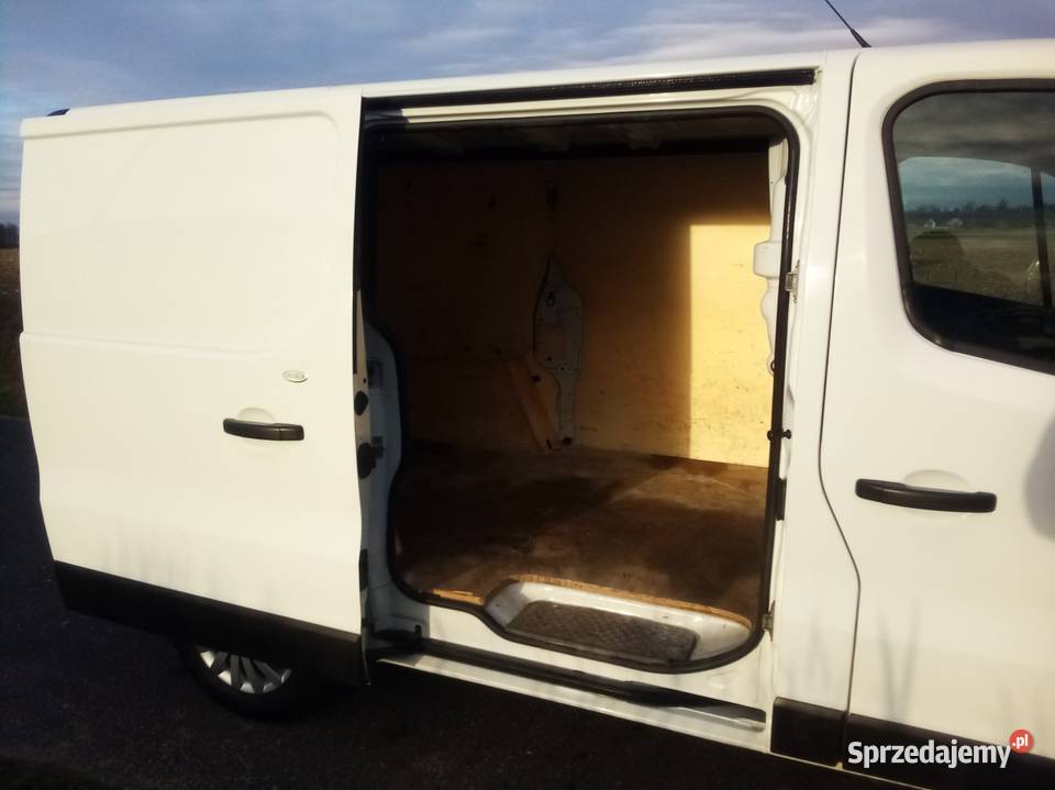 Wersja TECH Ładny zadbany bus czujniki poduszka powietrzna Renault sprzedam