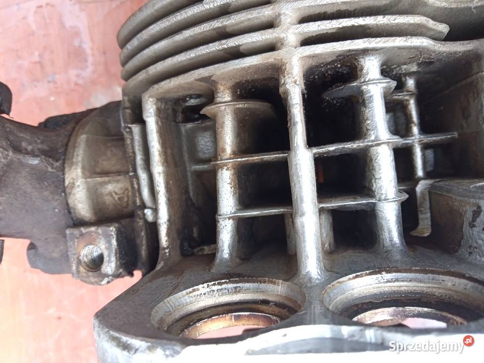 Fiat 126p głowica 650 szpilki Stalowa Wola