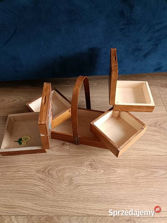 Drewniany malowany niciak PRL DDR pudełko na Wrocław