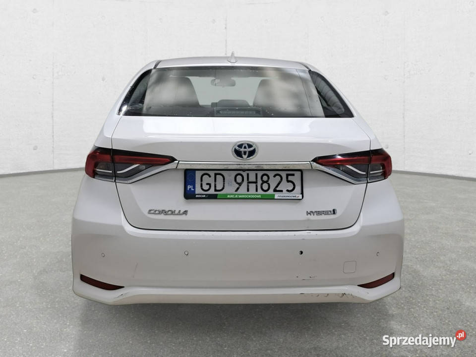 Toyota Corolla Seria E16 2012 Komorniki sprzedam