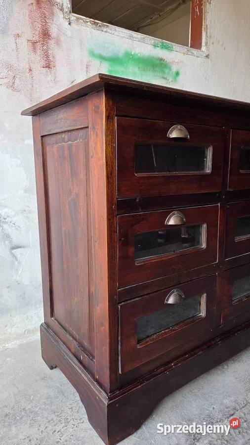 Drewniana komoda apteczna vintage