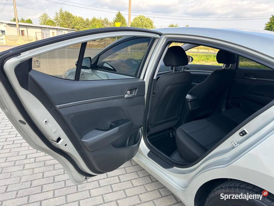 NOWY HYUNDAI ELANTRA 16 BENZYNA 127 20172018 23 łódzkie