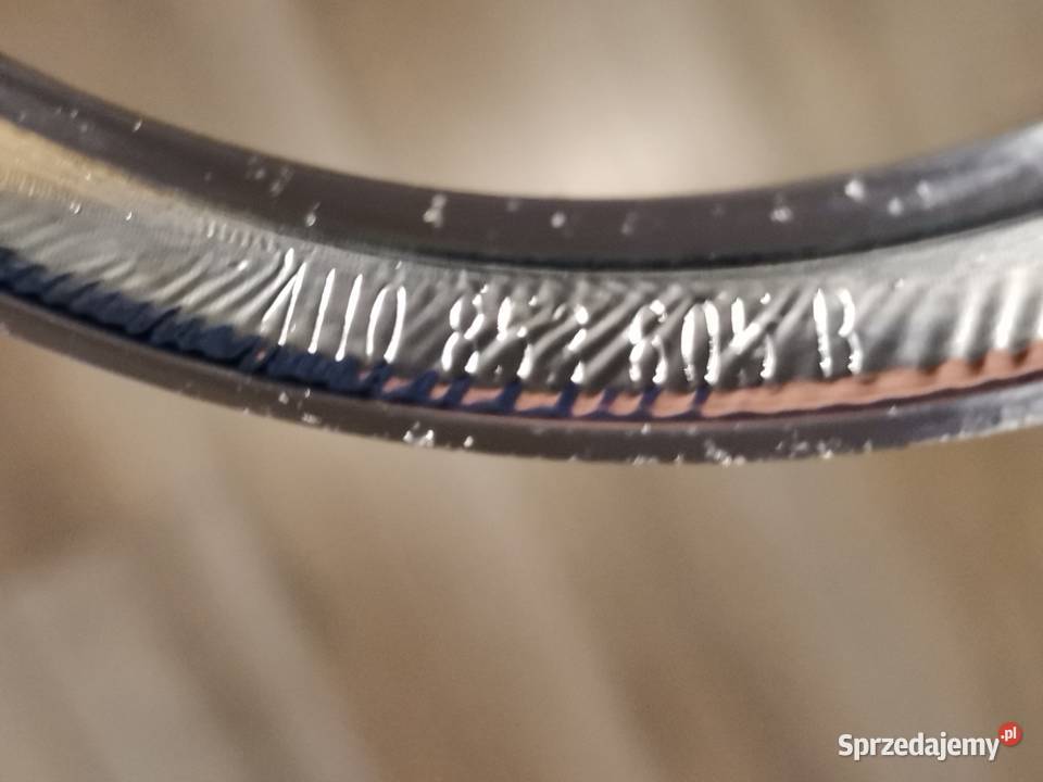 AUDI A8 D4 EMBLEMAT CHROM GRILLA 4H0853605B Międzychód sprzedam