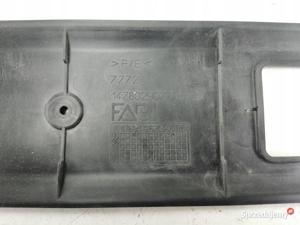 LISTWA PANELU DRZWI FIAT 1478029077 1478029696 osobowe