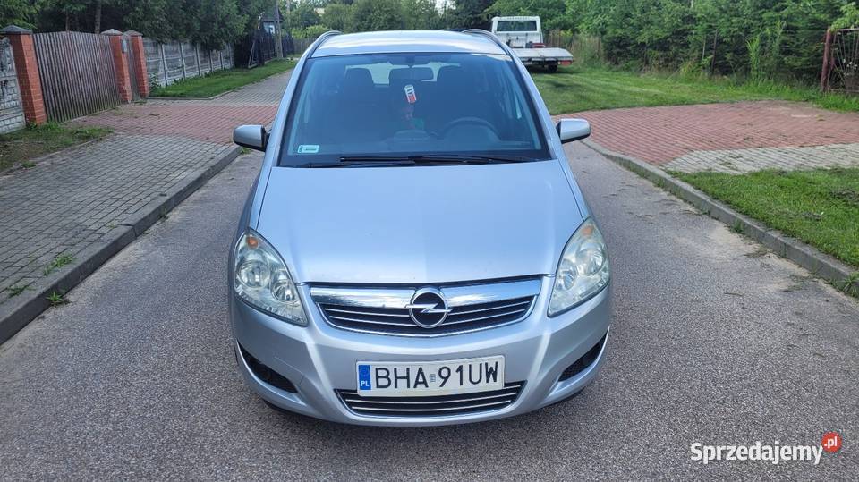 Opel zafira 2008 16 benzyna 7mio osobowyhak Zafira sprzedam
