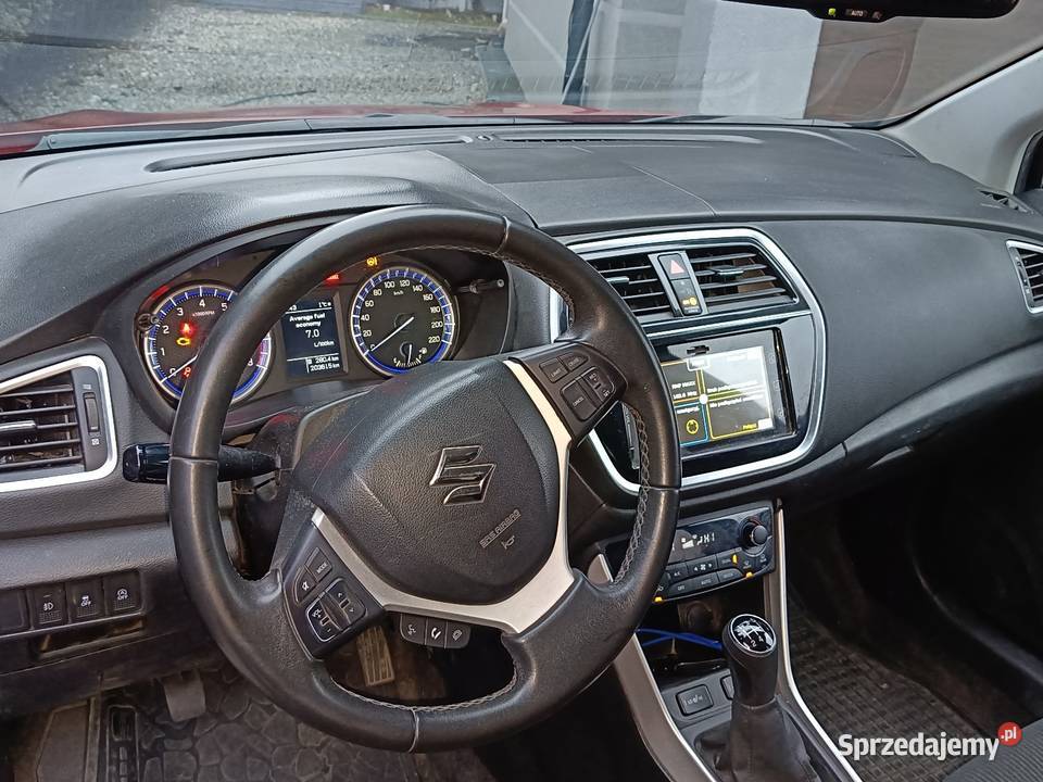 Suzuki sx4 scross 2016 salon