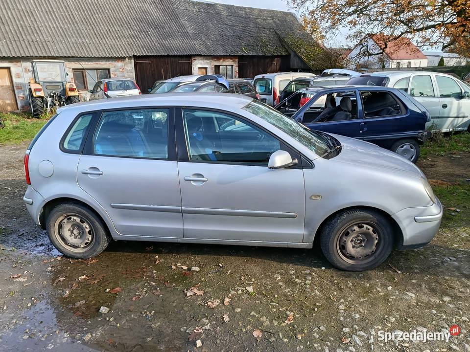 Volkswagen Polo 14 TDI 55 kW 2004 r dawca części Szklarka Myślniewska