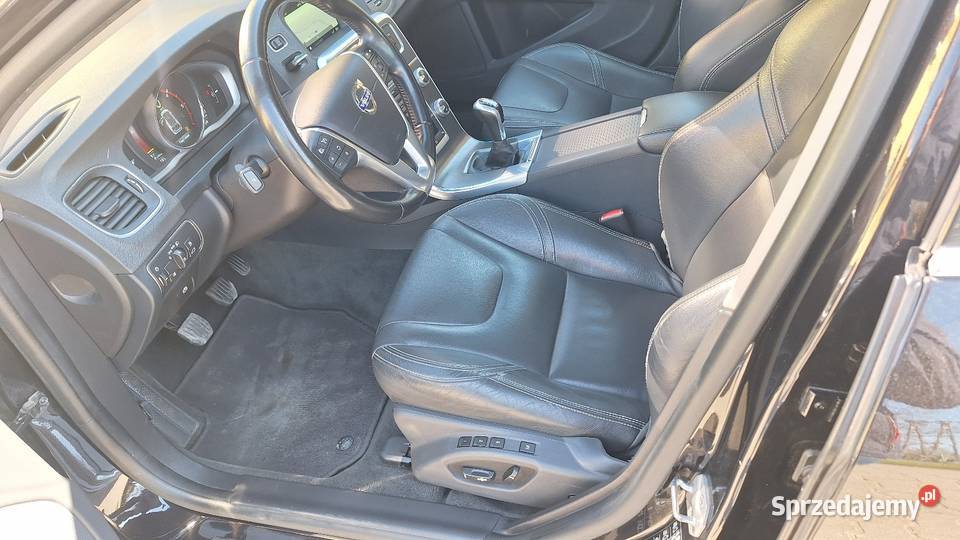 Volvo V60 Sumum 20 D 190 nieuszkodzony Zamość