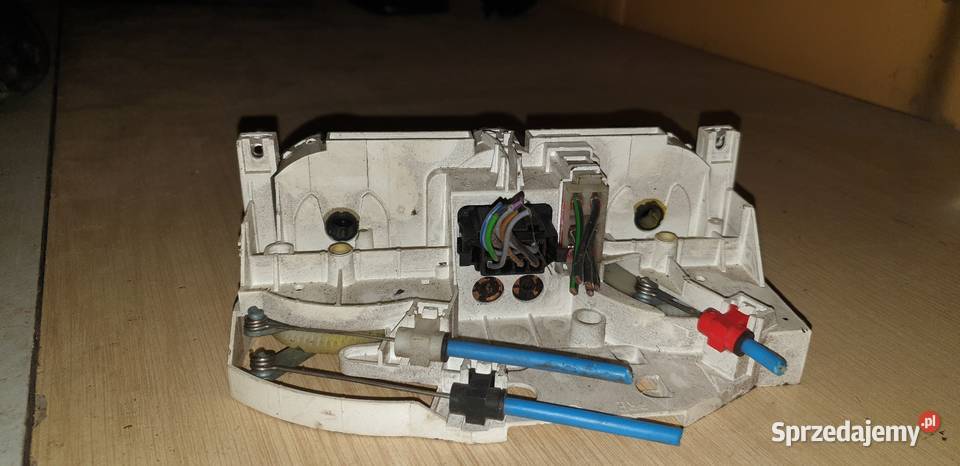 Sprzedam panel nawiewu vw passat b5 Wyposażenie wnętrza Helenów