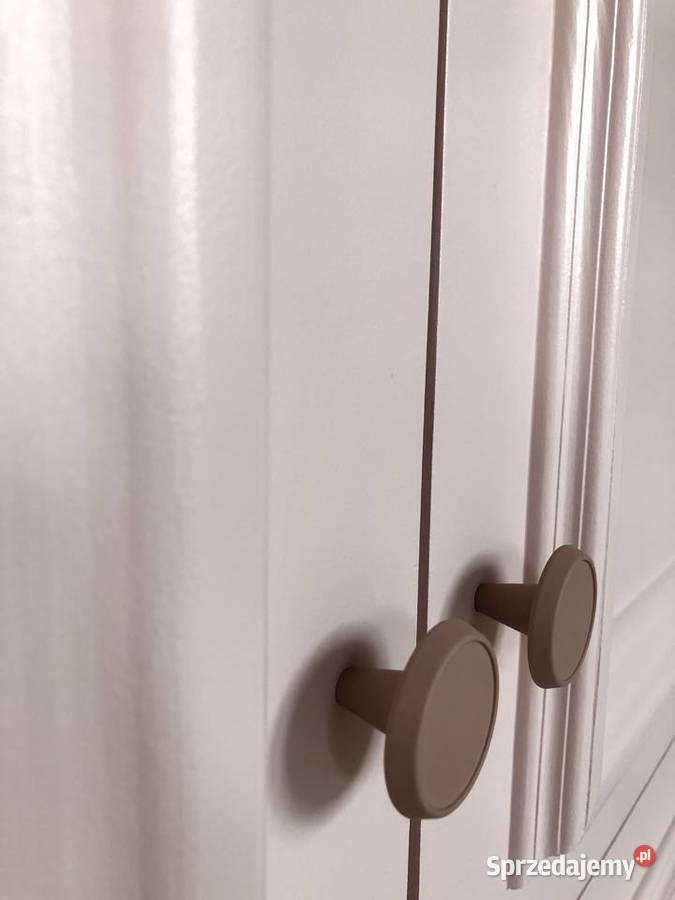 Różowa klasyczna szafa z szufladami ponadczasowa Szafy, regały, półki