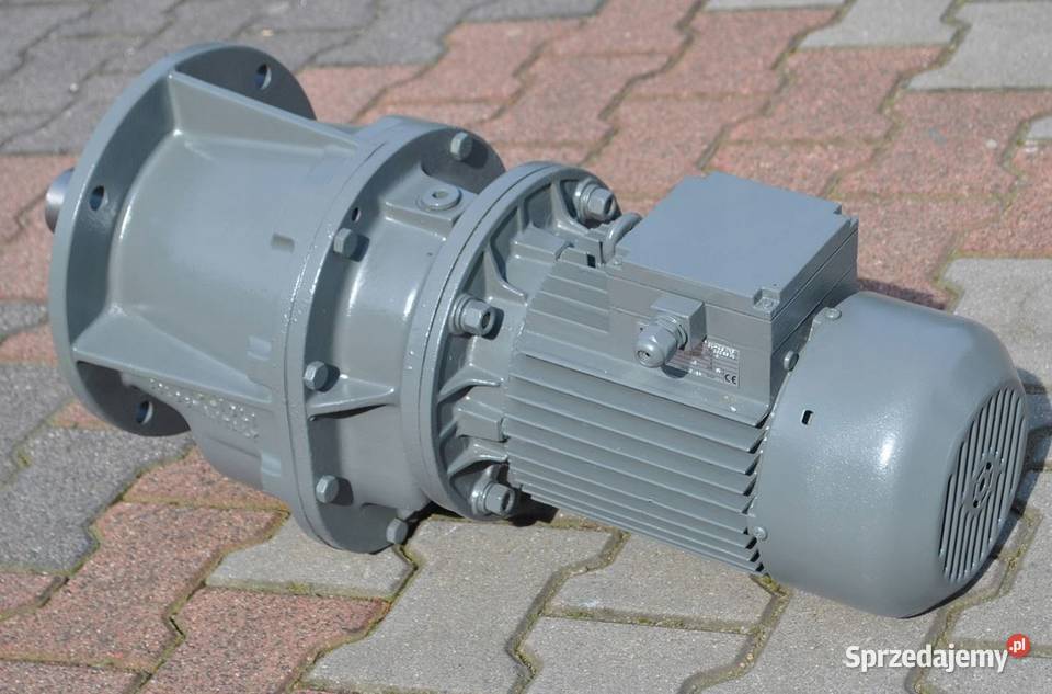 Motoreduktor kołnierzowy 22kw 18obrmin Kargowa