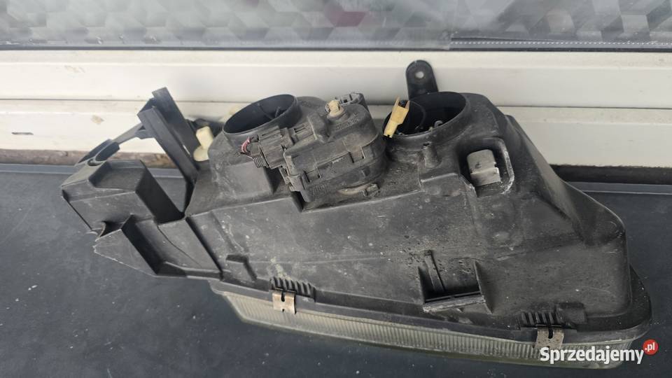 Lampa Lewy przód nissan almera N16 2000 Lampy przednie Sosnowiec