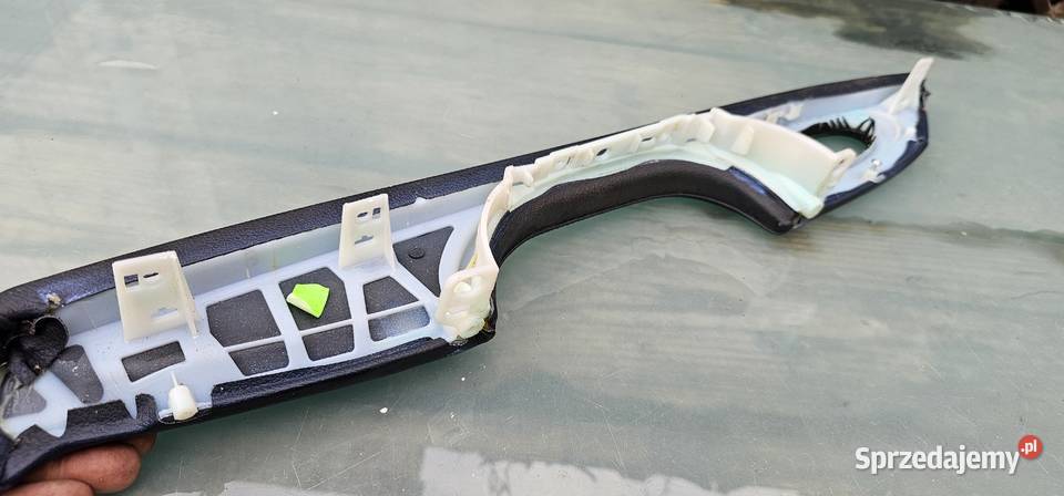 Uchwyt drzwi lewy przód anglik mercedes w211 Zbąszyń