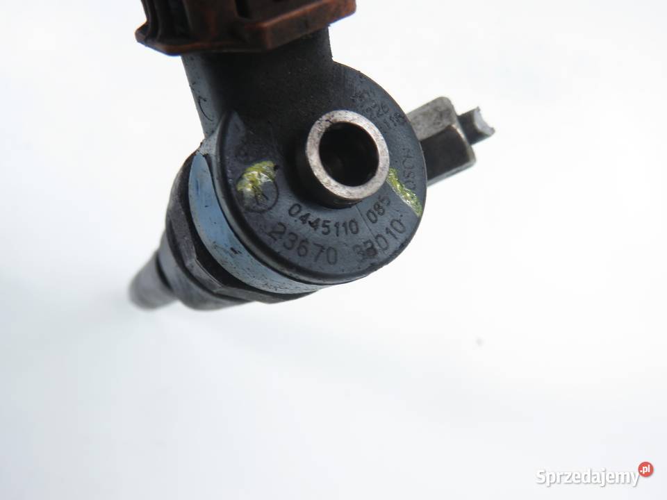 WTRYSKIWACZ TOYOTA YARIS I P1 14 D4D 0445110085