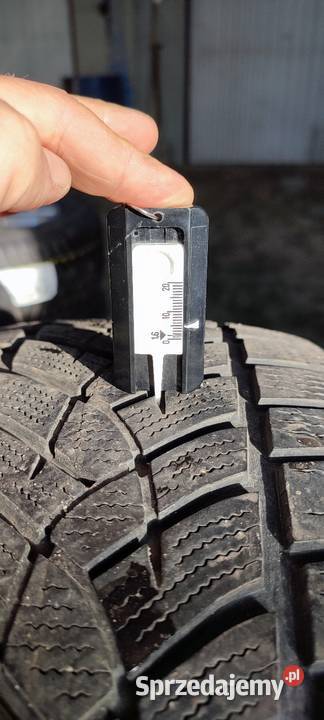 Opony zimowe Goodyear ultragrip SUV 23560 r18 Kielce