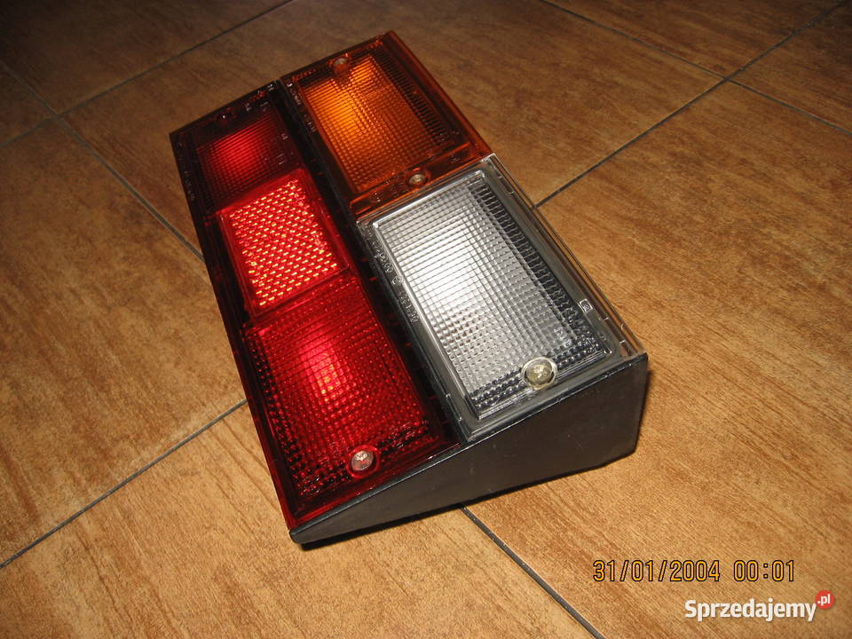 Polonez Borewicz 1979r FSO POLMO Lampa tył Nowa Lampy tylne podkarpackie Przemyśl