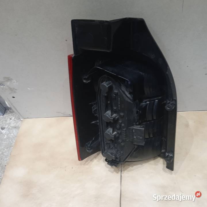 VW T5multivan lampa tylna prawa orginal wersja dolnośląskie Wrocław