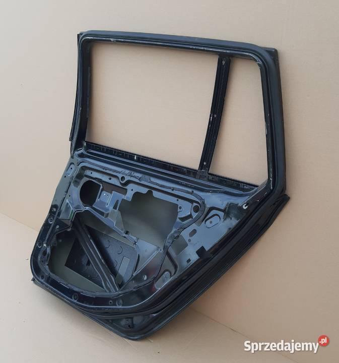 BMW 5 E61 KOMBI DRZWI PRAWY TYŁ PRAWE TYLNE Trzciel