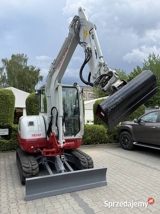 Minikoparka Takeuchi TB 240 V5 4 tony z
