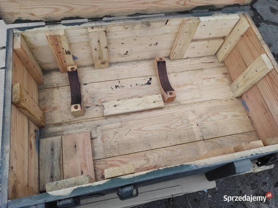 Skrzynia wojskowa na amunicje 125NBAD81 Ostrowiec Świętokrzyski