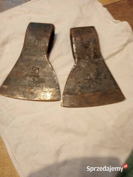 Siekiera niemiecka z sygnatura tzw baranka Rolnictwo