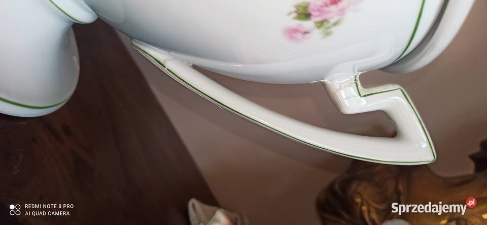 Waza Art Deco na stopie z pokrywką
Sygnowana pomorskie Gdańsk