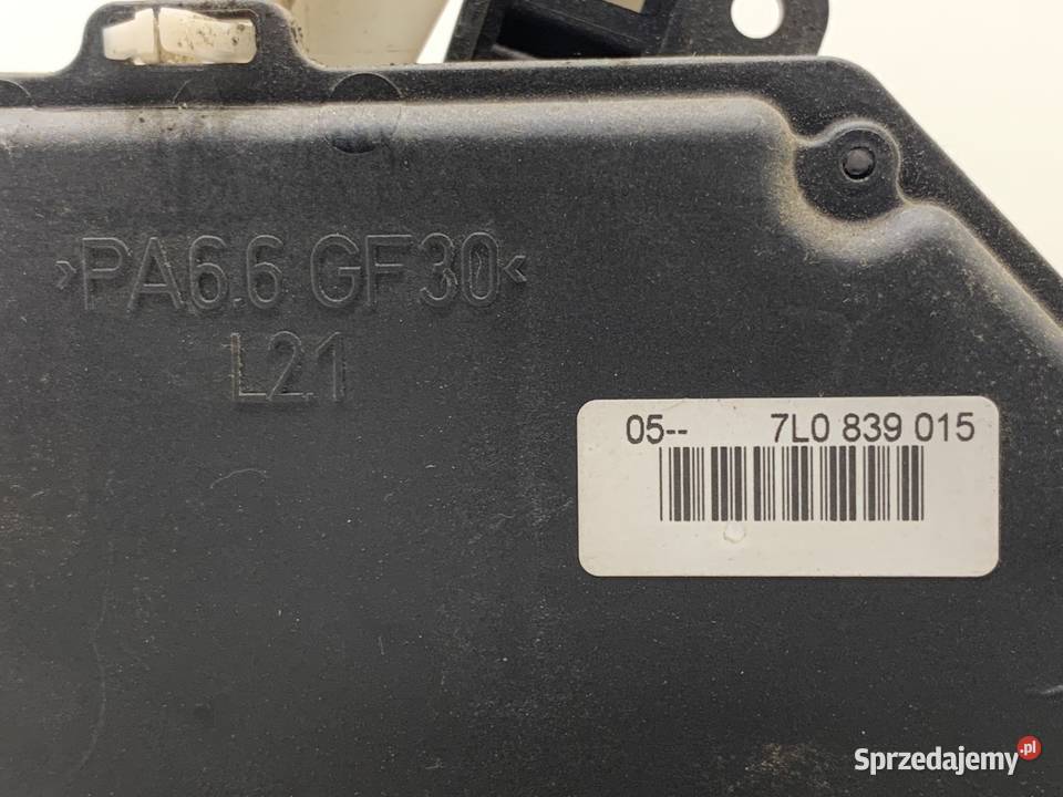 ZAMEK DRZWI LEWY TYŁ VW GOLF V Hatchback sprzedam