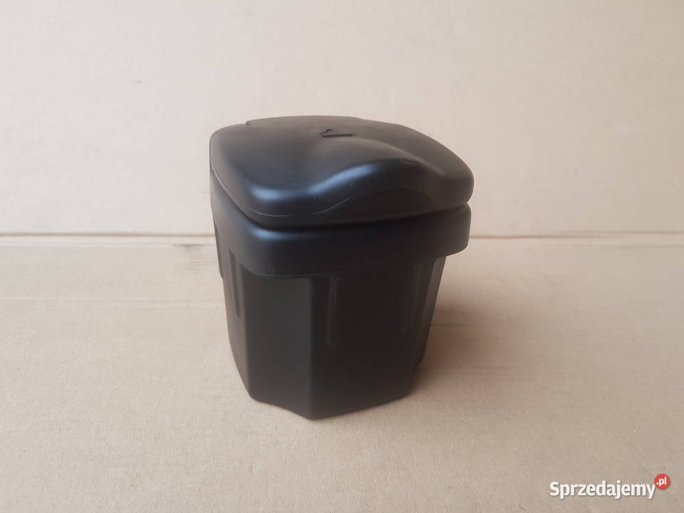 Suzuki Ignis MH 0410 popielniczka kubek tył