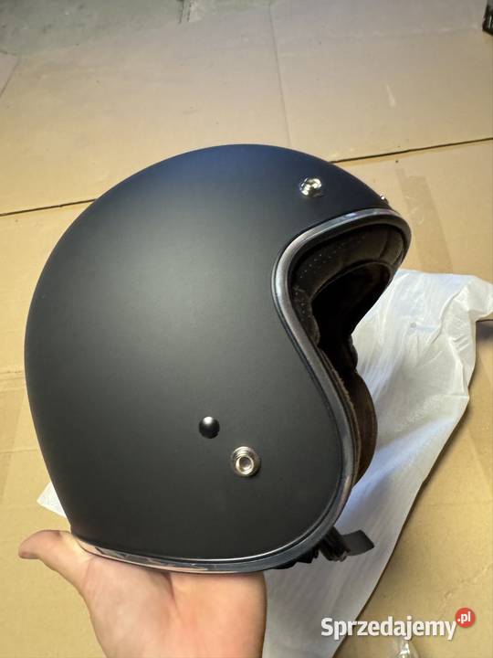 Mały kask motocyklowy otwarty M