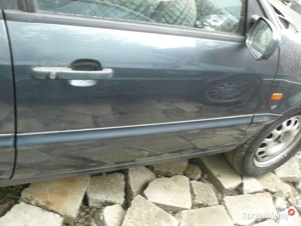 Drzwi prawe Volkswagen Passat B4 LK7Y Karoseria Części małopolskie Kraków