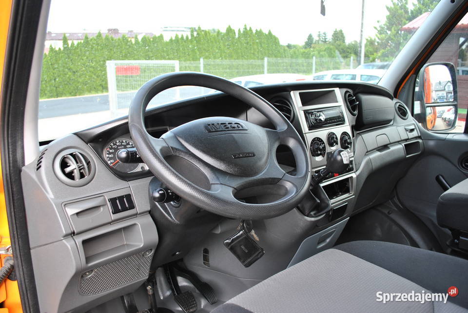 Iveco Daily 30 Doka Dubel Kabina Skrzynia pomorskie Sierakowice