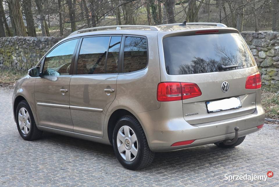 Vw Touran 7 osobowy Rok produkcji 2011 Żary