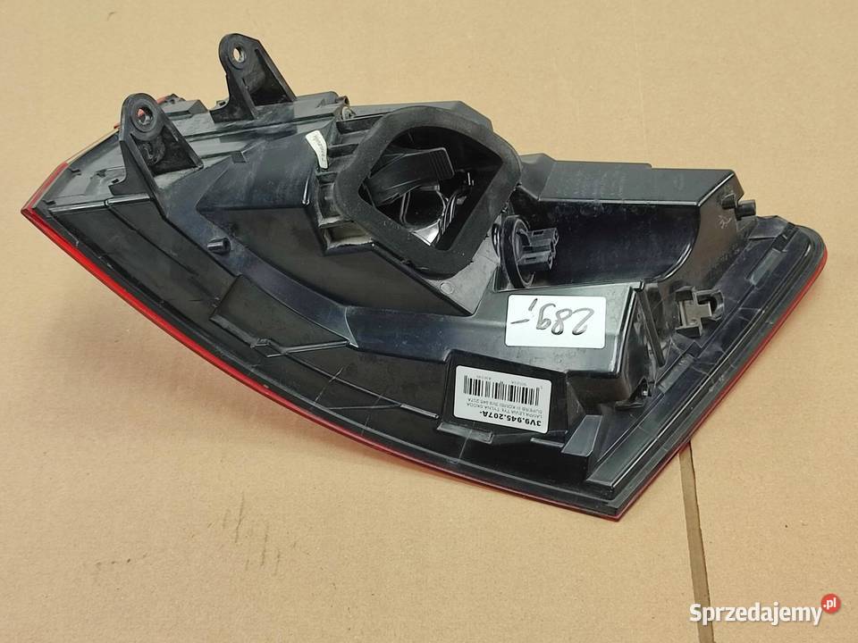 LAMPA LEWY TYŁ SKODA SUPERB III KOMBI 3V5 2015 lubelskie