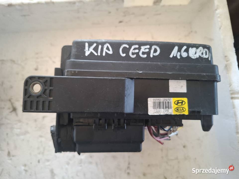 KIA CEED skrzynka bezpieczników 919501H030 Kielce