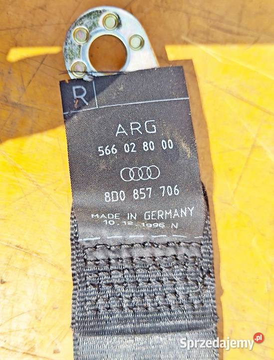 AUDI A4 B5 PAS BEZPIECZENSTWA PRZOD 8D0857706 Radom