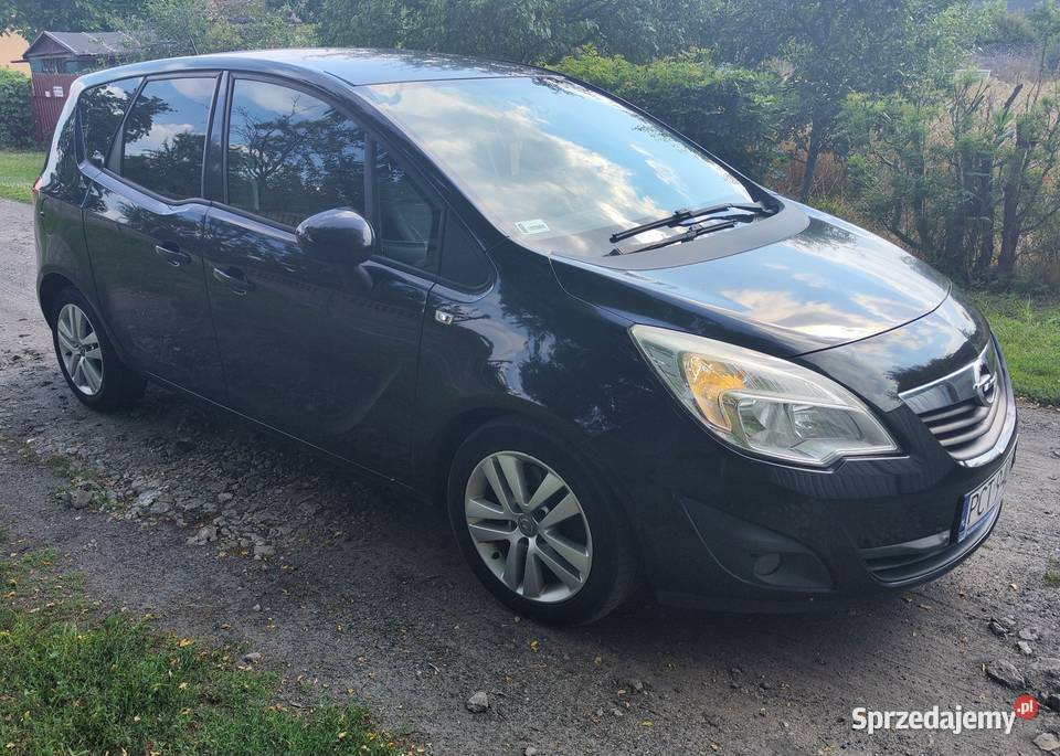 Opel Meriva B 2012r 17cdti hak Meriva Sarbka