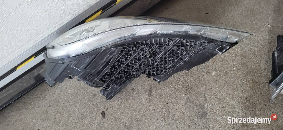 Lampy skoda octavia 2 H7 osobowe Narol sprzedam