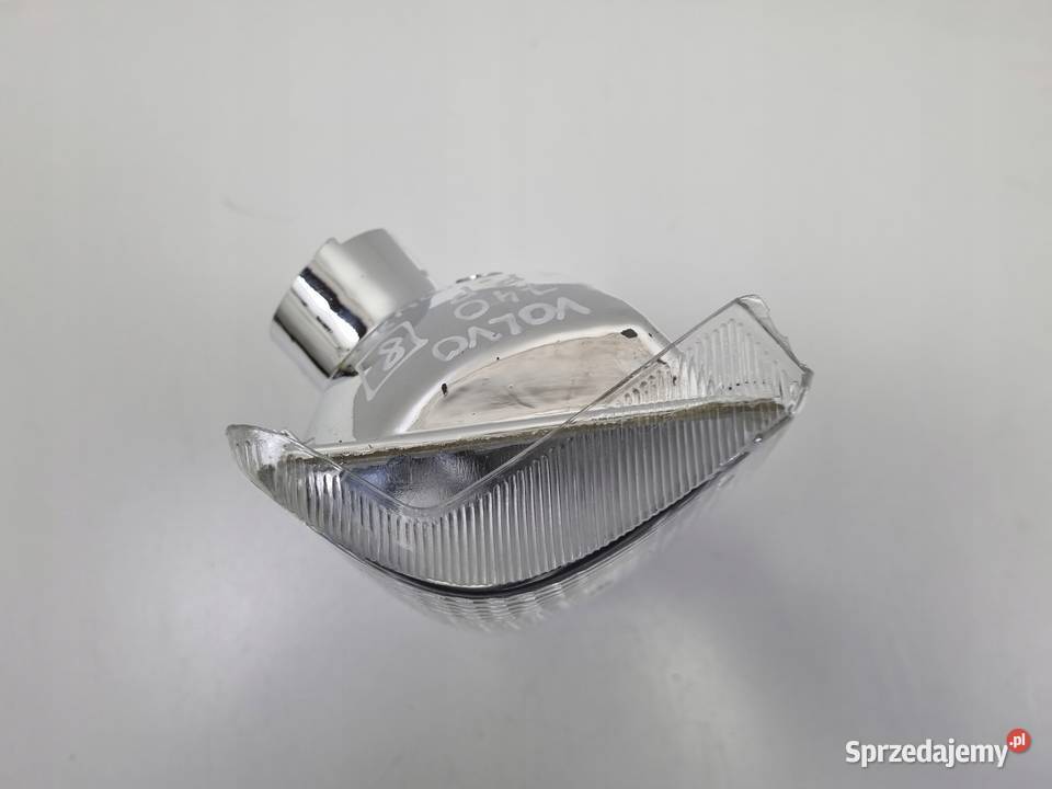 Volvo 740 PRZEDNI KIERUNKOWSKAZ prawy przód lubelskie