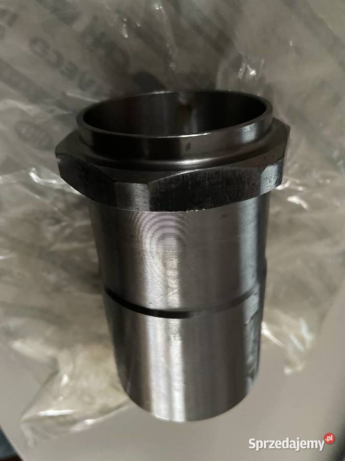 Tuleja 84316956 nakrętka półosi Holland Case Białystok