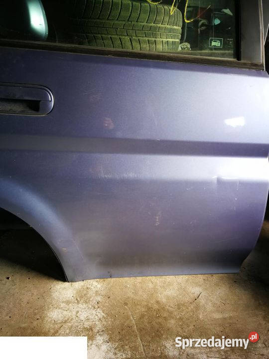 Honda hrv 2004 5d drzwi prawy tyl osobowe Karoseria Kozubszczyzna