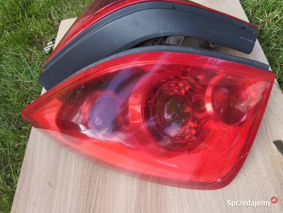 Lampa tylna lewa prawa Nissan Primera P12 lift łódzkie Łódź
