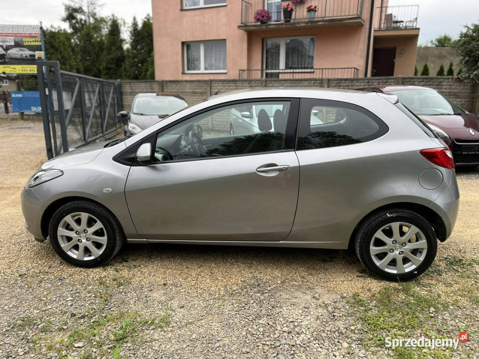 Mazda 2 13 1WŁ Klima ALu El szyby BEZ KOROZJI światła przeciwmgielne Częstochowa