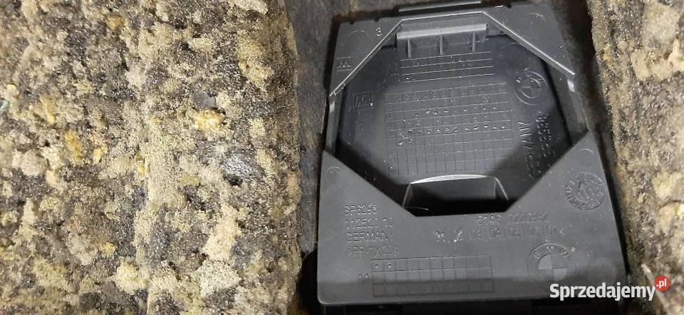 Półka tylna tył bagażnika BMW 5 F10 sedan osobowe Włoszczowa