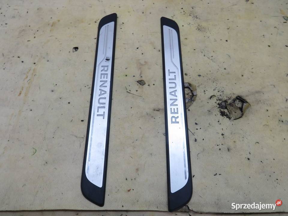 LISTWA NAKŁADKA PRAWA MEGANE IV 8201577970 osobowe