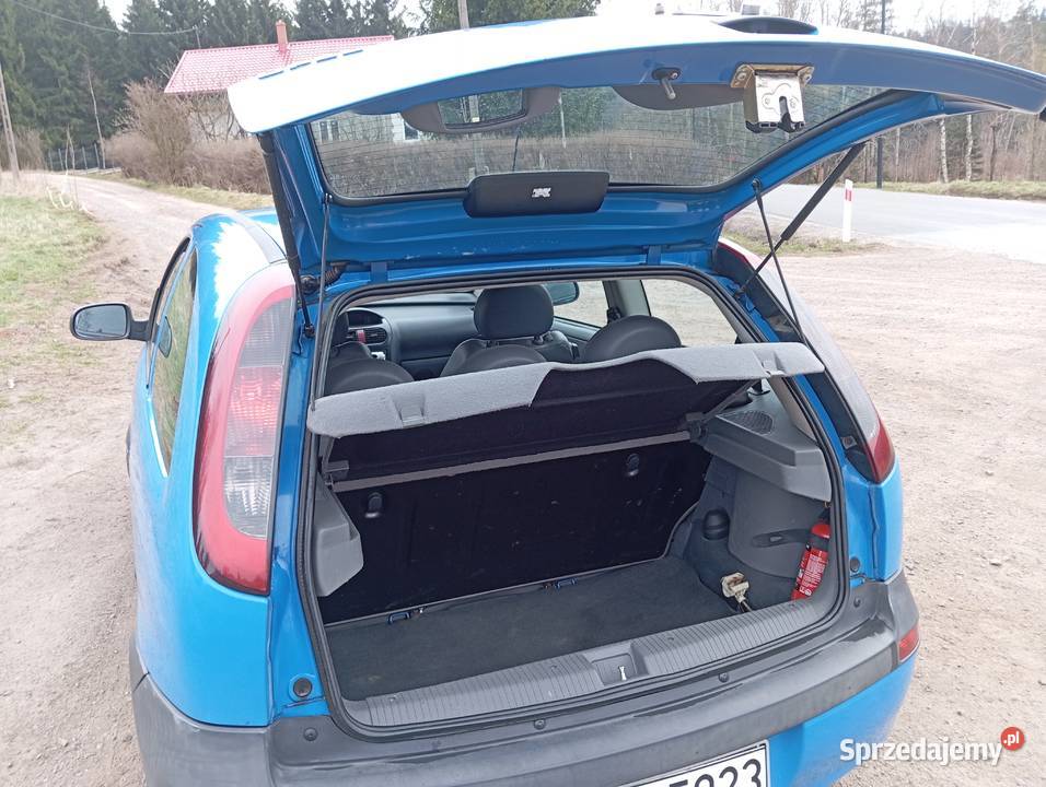 Opel Corsa C10 benzyna wspomaganie klima immobilizer